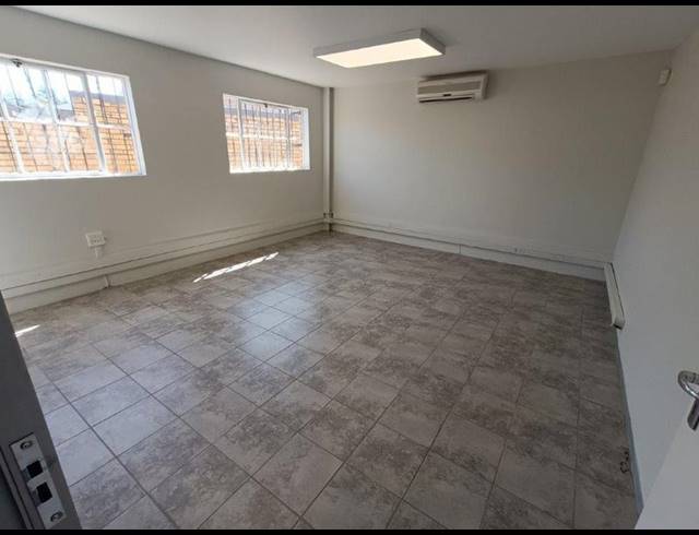 INDUSTRIAL PROPERTY TO RENT IN LASER PARK